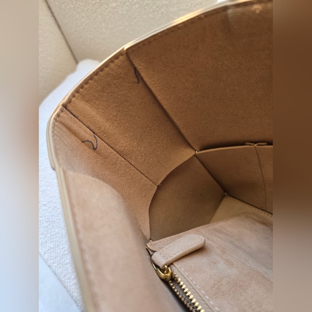 McLaughlin, Tessare Suede Handbag, Sand - Picture 14 of 16